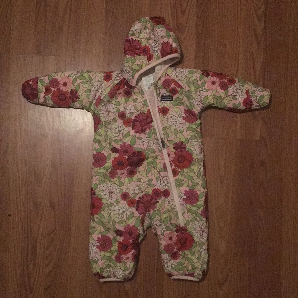 Patagonia Infant Reversible Puff-Ball Bunting